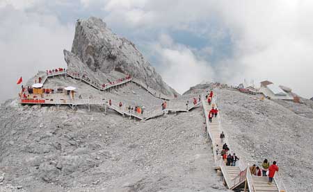 玉龙雪山怎么去