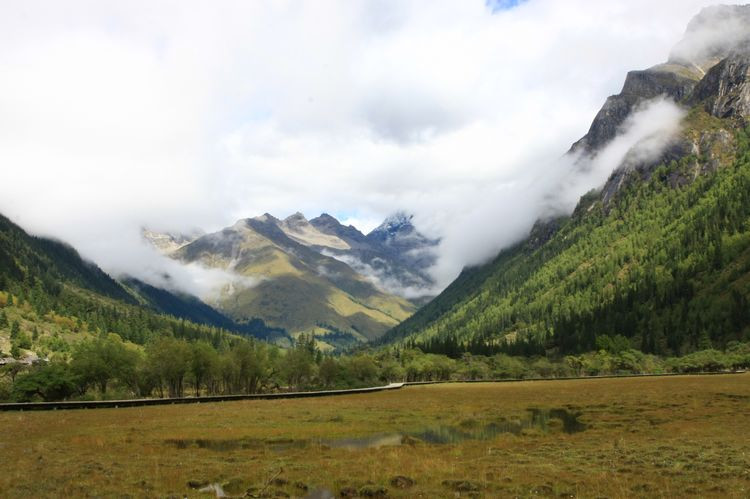 四姑娘山旅游