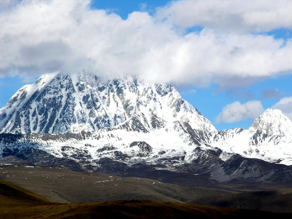 雅拉雪山