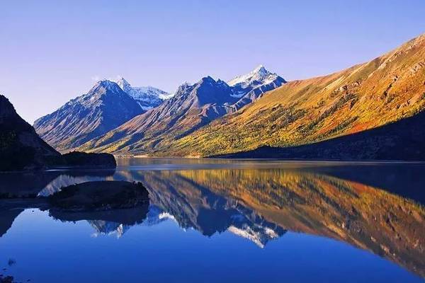 帕巴拉神湖景区