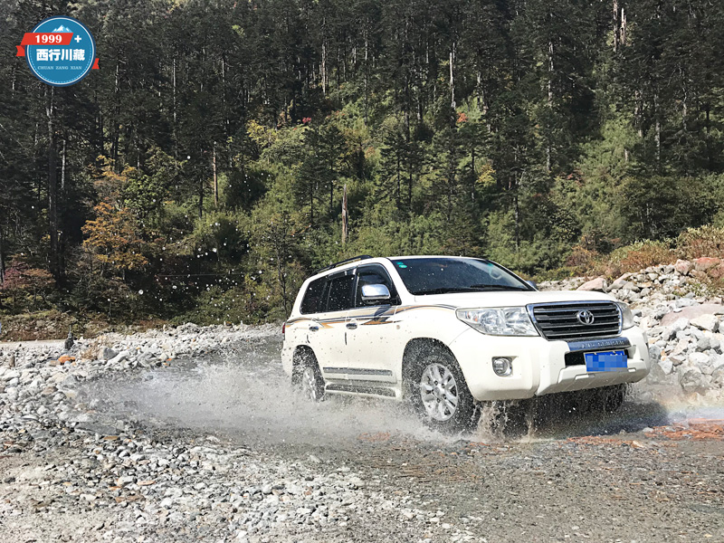 川藏线旅游包车