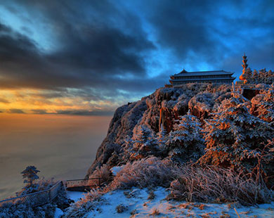 成都到峨眉山旅游详细攻略（包含跟团,自助,自驾）