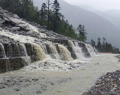 川藏线雨季什么时候