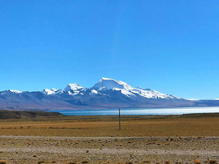 西藏旅游探访神秘的阿里