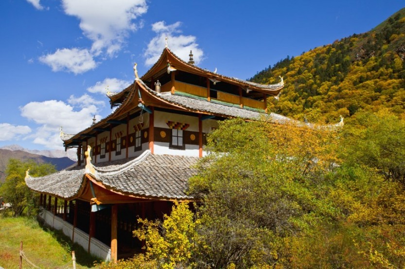 黄龙古寺