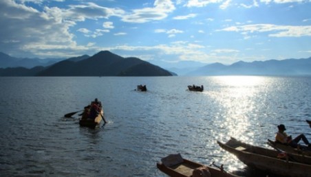 泸沽湖