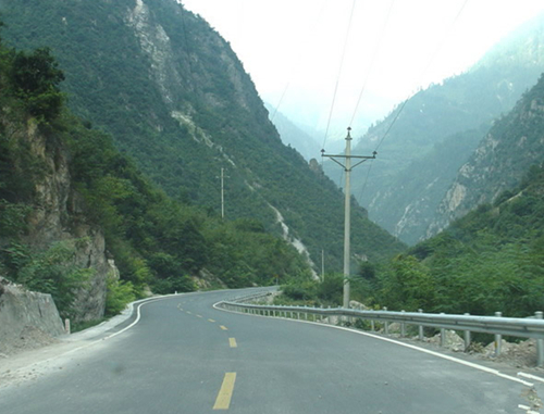 成都到九寨沟沿途路况